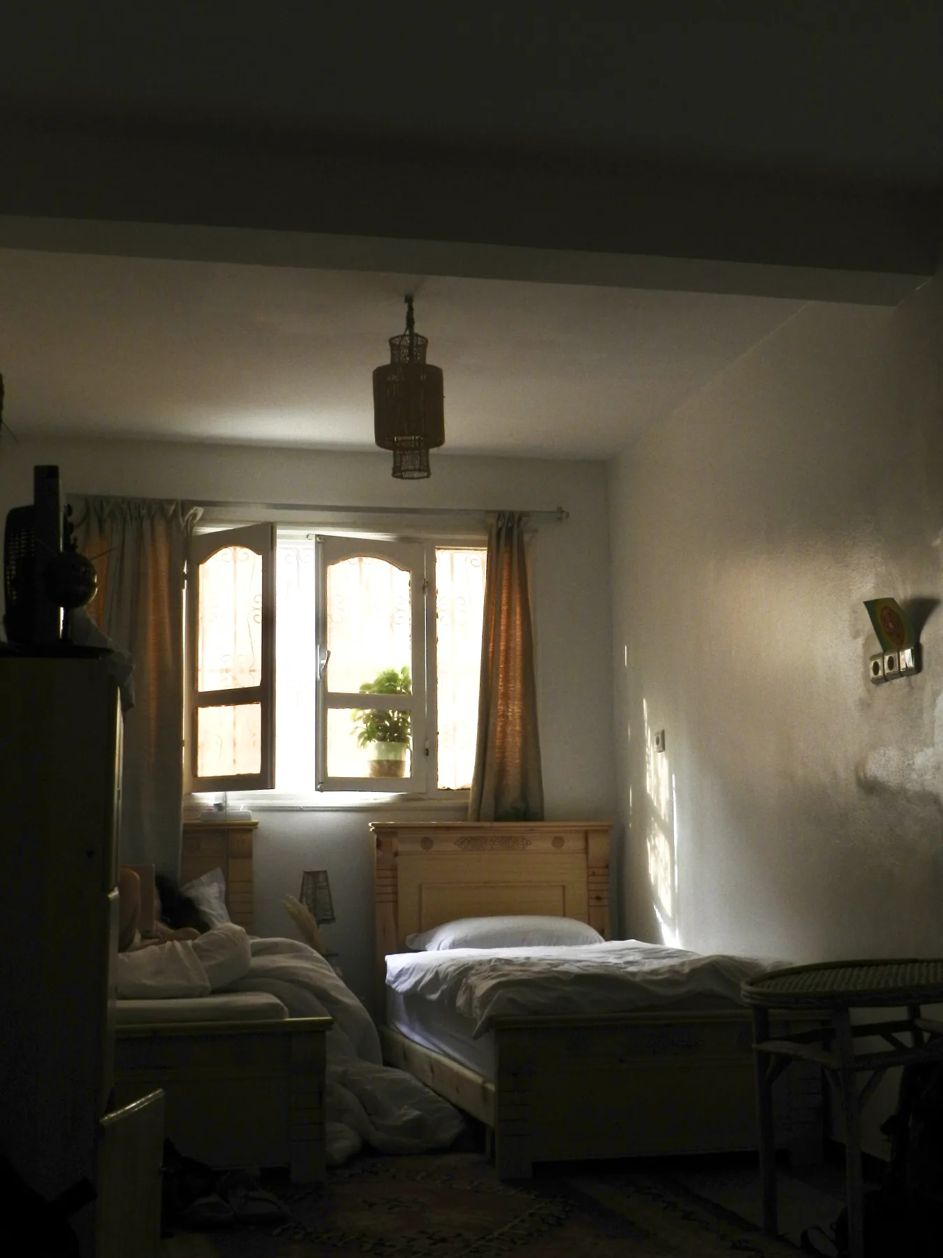 A quiet evening inside a Momma Stay room